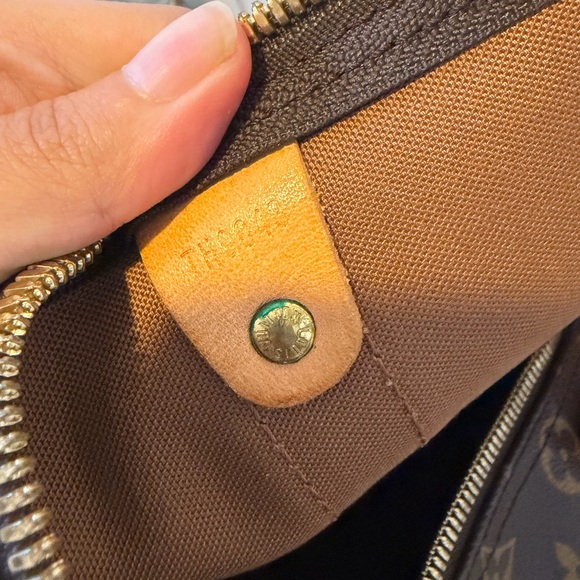 Final price - Louis Vuitton Keepall 45 Monogram Duffel Bag in Brown and Tan - Picture 10 of 15